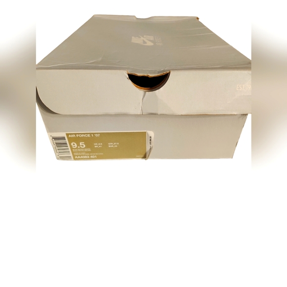 AIR FORCE 1, Gray, Black, and White 9.5 Sneakers! No Box - Picture 2 of 9